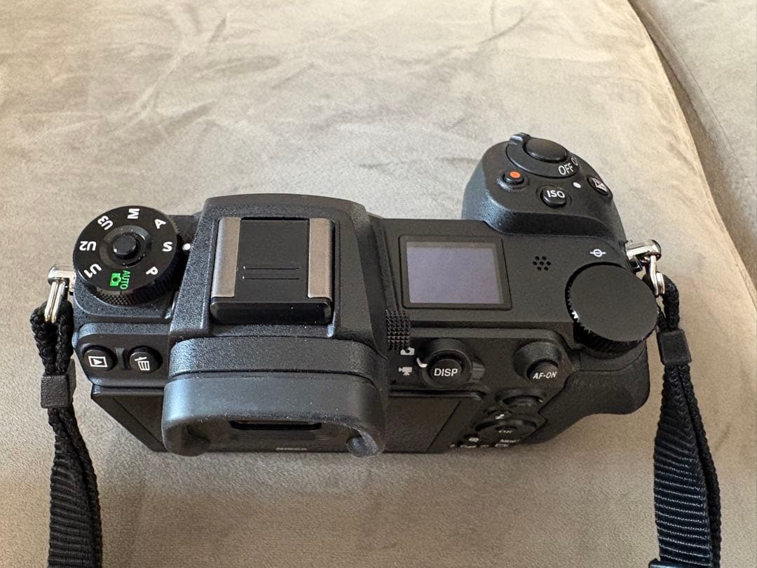 【美品】Nikon Z 6 II＋Z24-70mm 広角単焦点レンズ・おまけあり