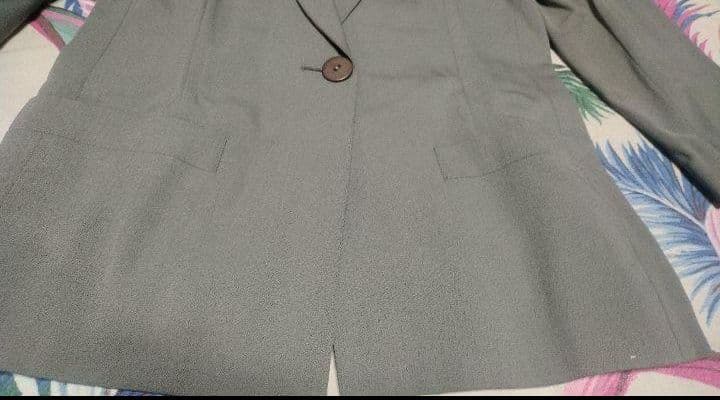 未使用●新品●KRIZIA●クリッツィア●セットアップ●スーツ●ひざ丈スカート