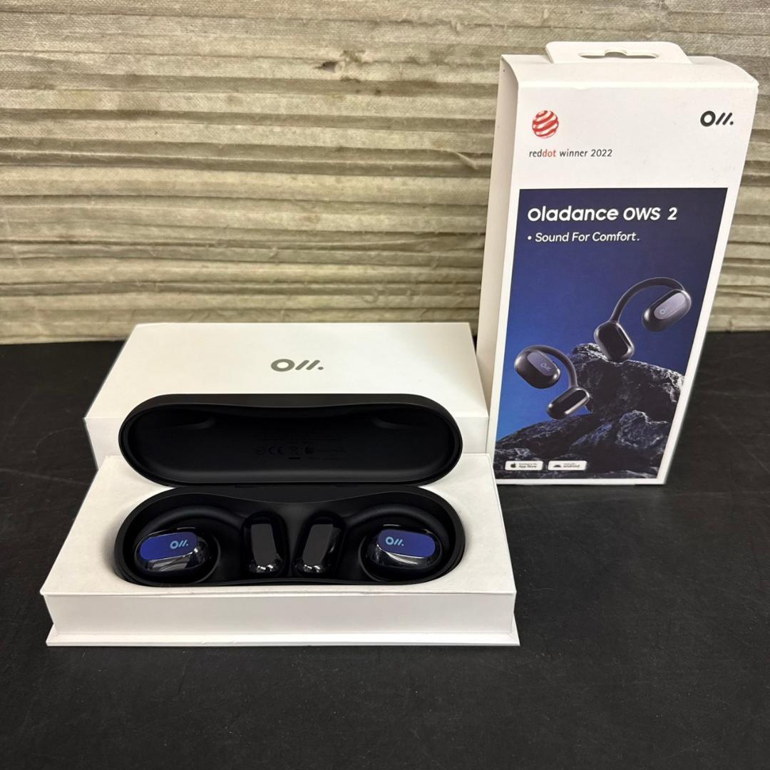 ☆☆未使用　オーラダンス　ウェアラブルステレオ　OLA06CC-BLU　イヤホン