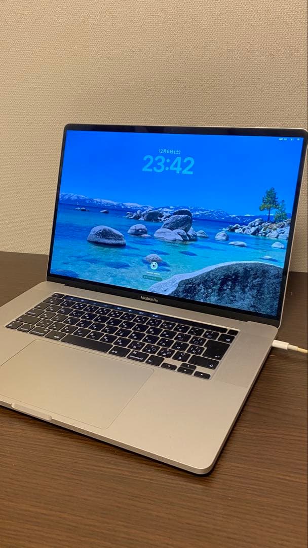 MacBook Pro 2019 16インチ　16GB 512GB