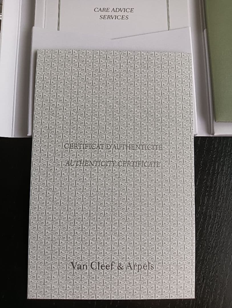 Nanaさまありがとうございますヴァンクリーフ　スウィートダイヤペンダント