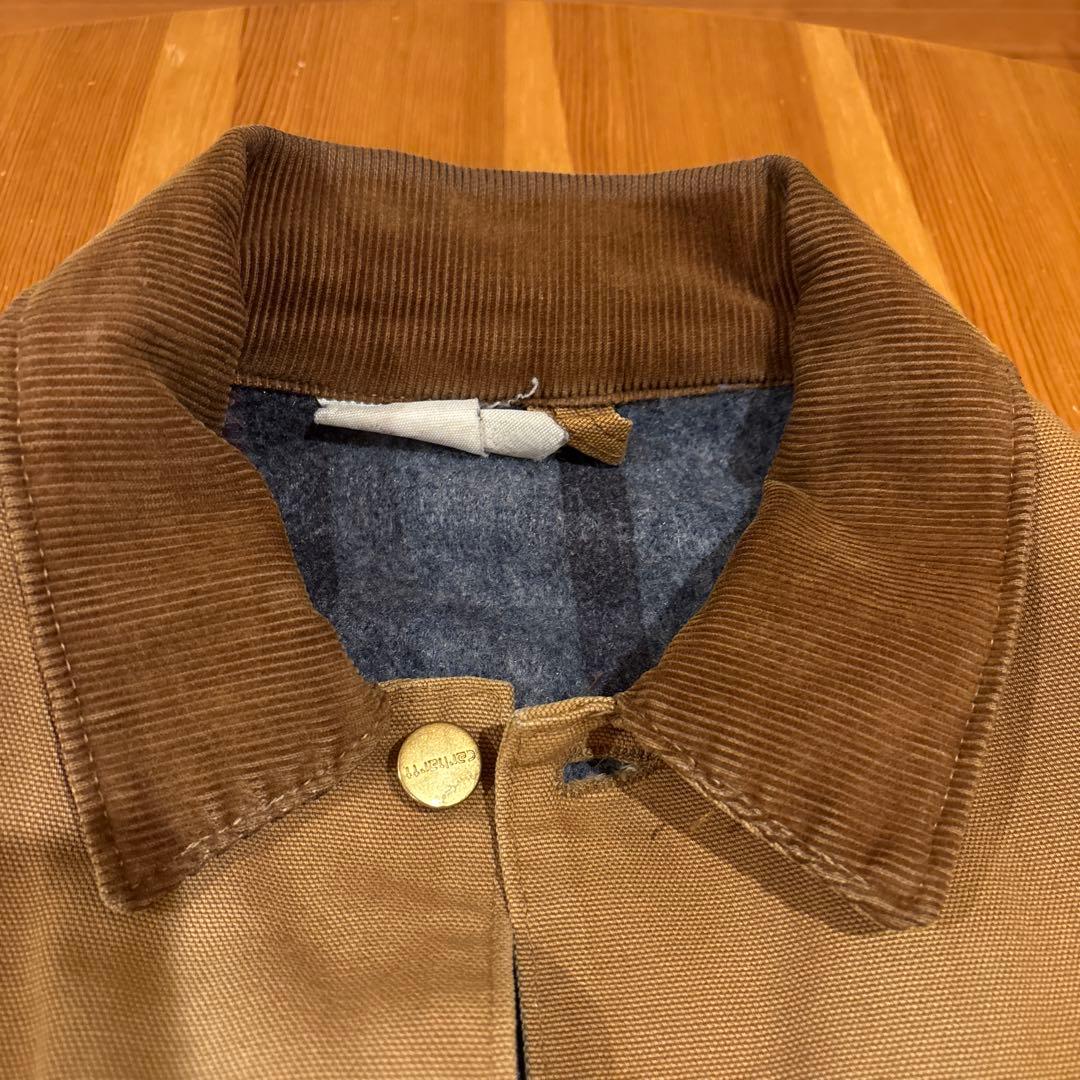 Carhartt 〈カーハート デトロイトジャケット〉