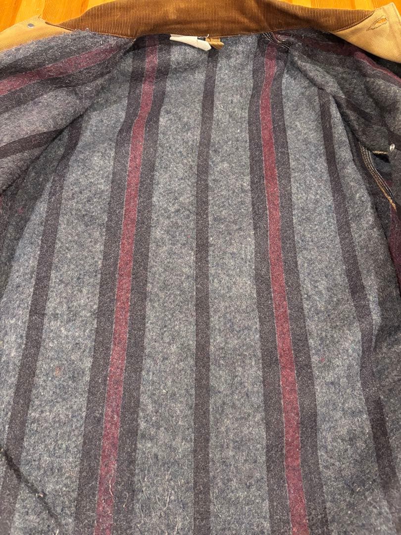 Carhartt 〈カーハート デトロイトジャケット〉