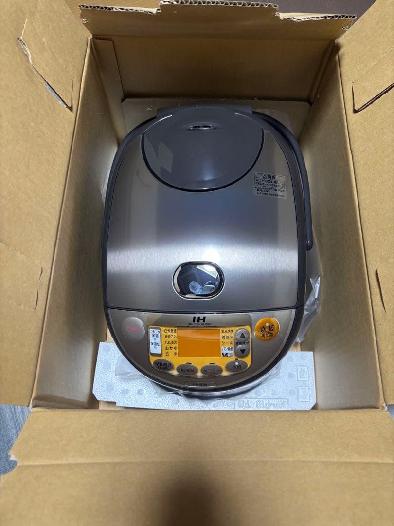 Zojirushi IH炊飯器 NP-VD18-TA