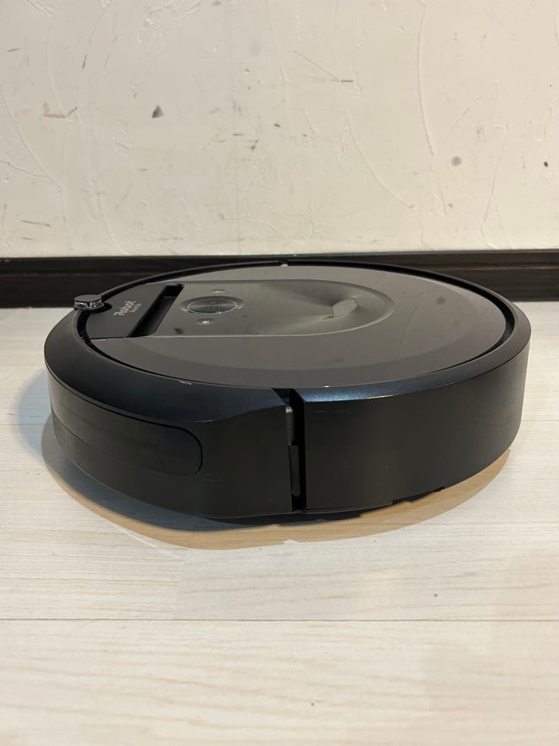 【美品】アイロボット ルンバ i7+ ロボット掃除機