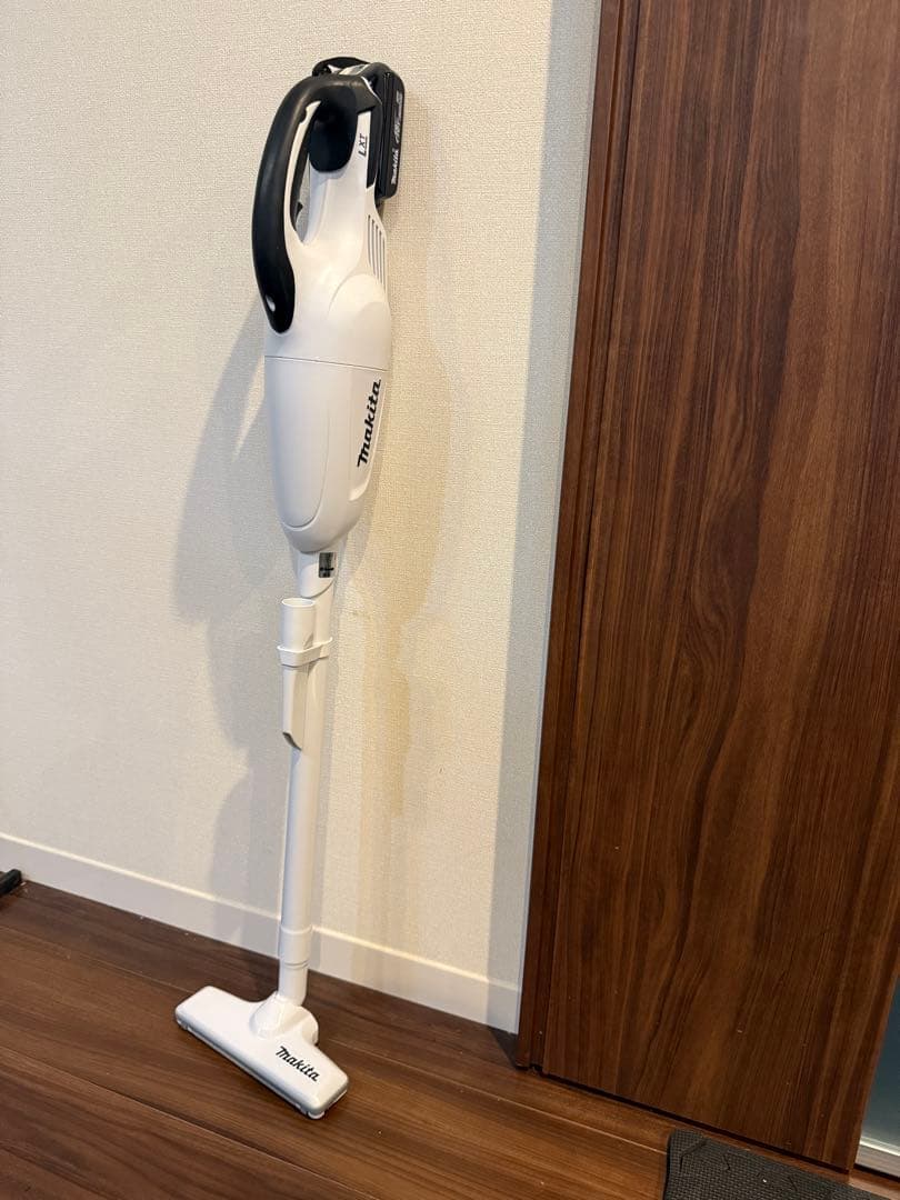 マキタ スティッククリーナー ホワイトCL180FD【バッテリー付】