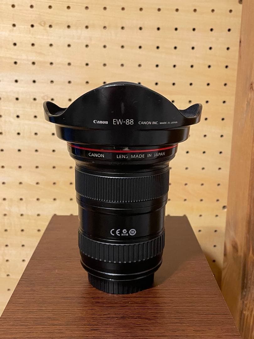 Canon EF 16-35mm F2.8 L II USM ズームレンズ