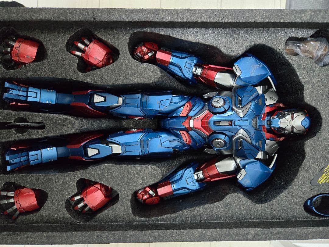 ホットトイズ アイアン・パトリオット