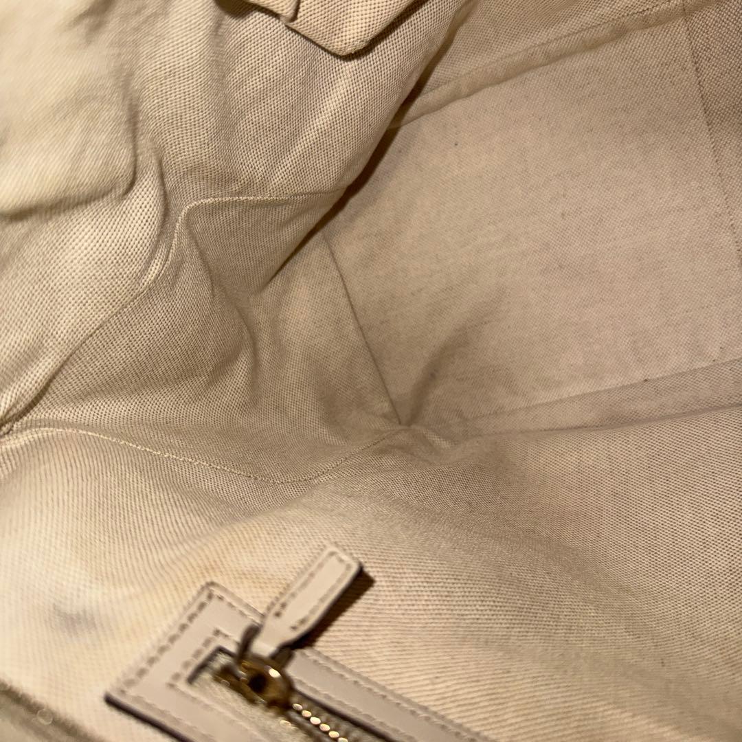 トートバッグ　GUCCI グッチシマ　レザー　ホワイト