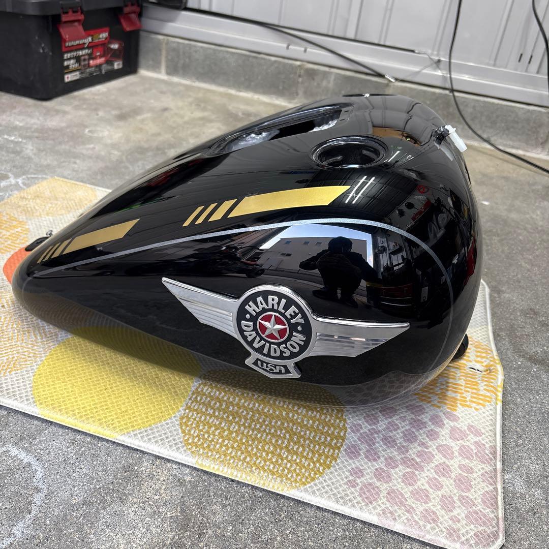 ハーレダビッドソン、FLSTF タンク　ファットボーイ