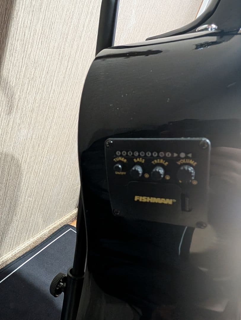 美品/Fender　CC-60S/BLK 改FISHMANエレアコ 弦低め