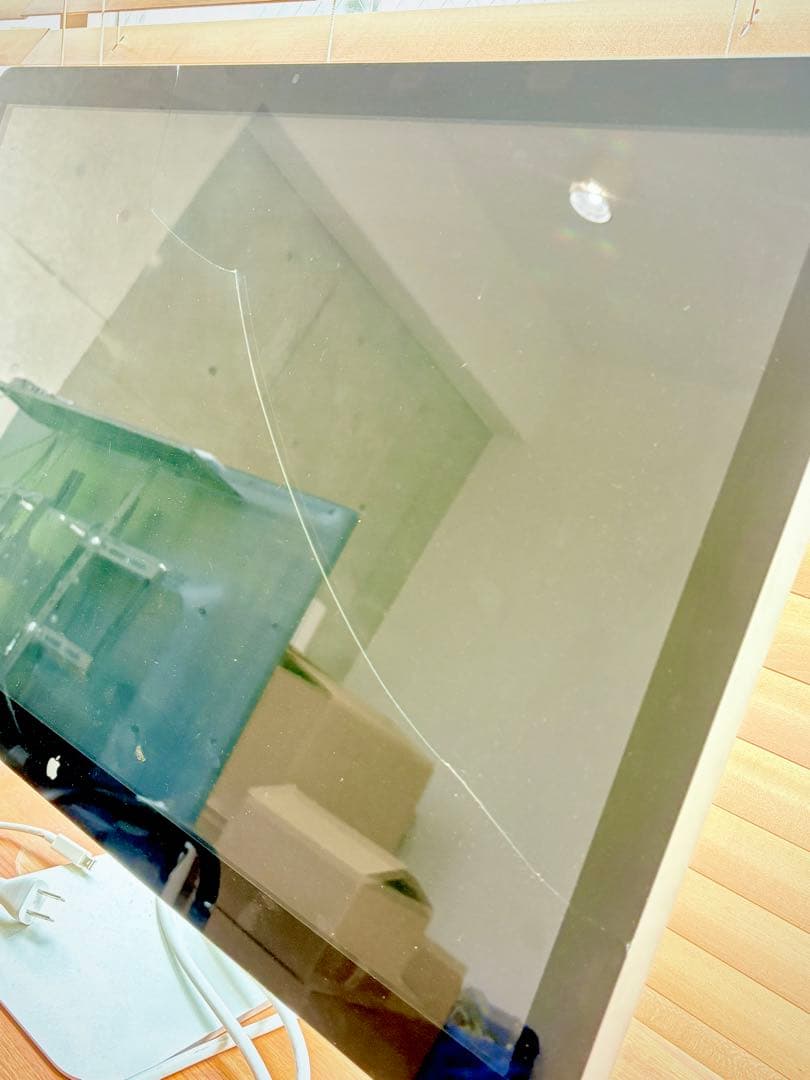 Apple Thunderbolt Display (27-inch) ＊割れ有