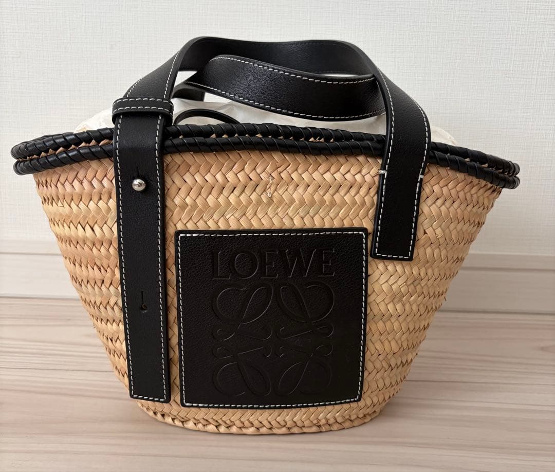 【本日24時まで価格】LOEWEロエベ　カゴバッグスモールブラック　保存袋付き