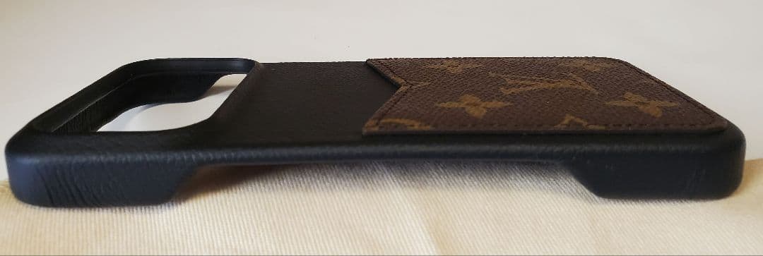 ルイ・ヴィトン iPhone 17 PRO MAX　バンパー