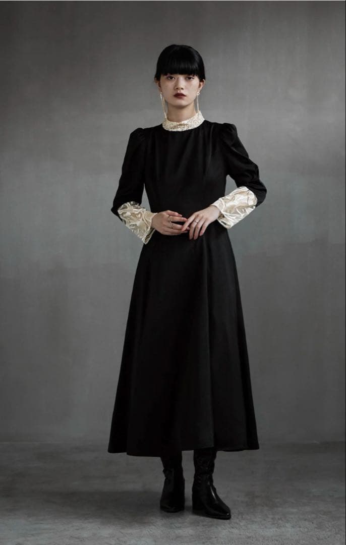 etoll バック刺繍フレアドレス