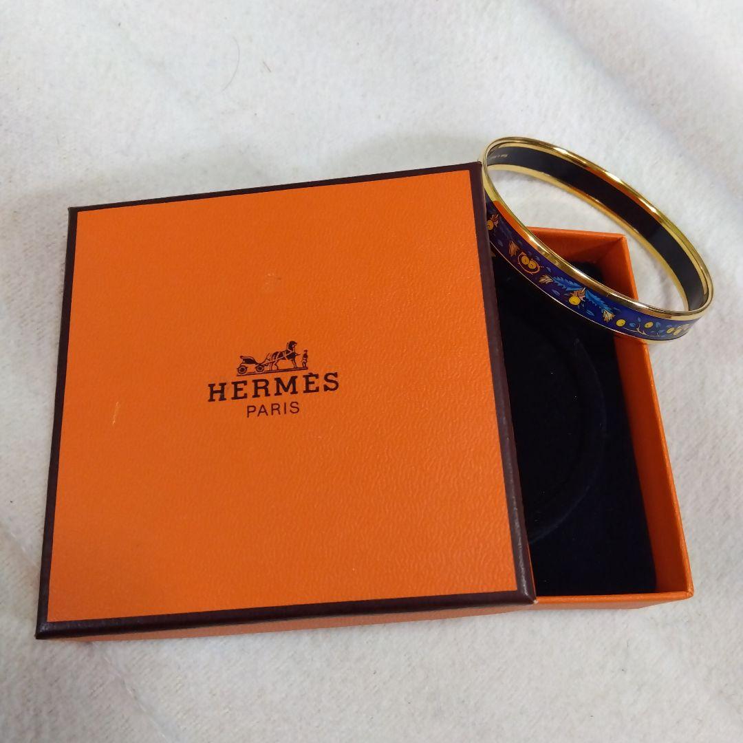 HERMES 花柄 バングル