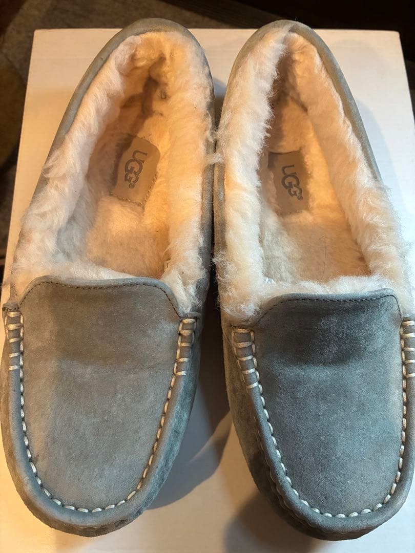 【モカママさま専用】UGG グレー モカシン