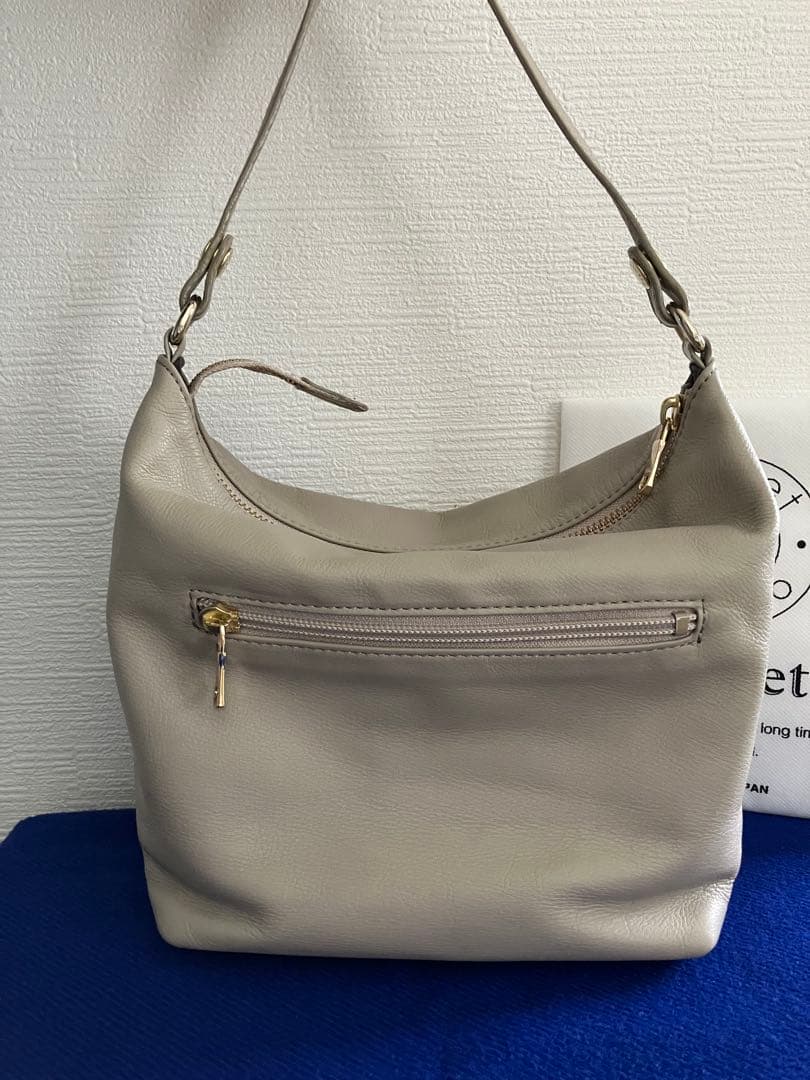 ☆最終お値下げ☆ラシット ソフトレザーショルダーバッグ　2way グレージュ