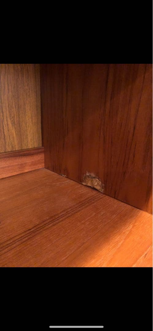 80年代デンマーク製：食器棚※ガラス棚板4枚別口配送(別売)