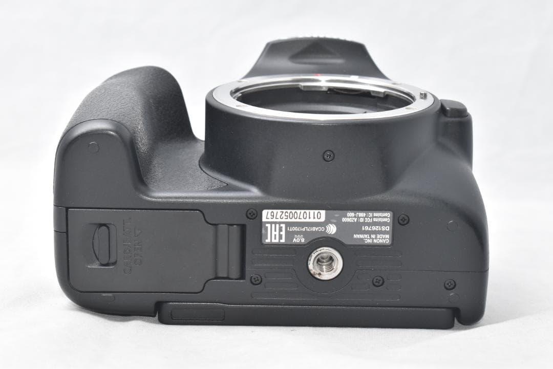 美品 Canon キヤノン EOS Kiss X10 レンズキット