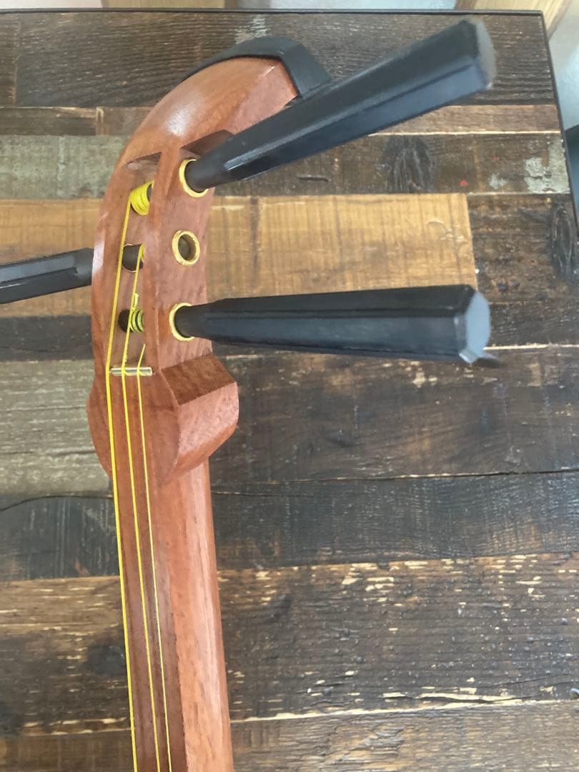 中棹三味線　棹太さ2.6 本皮　猫皮
