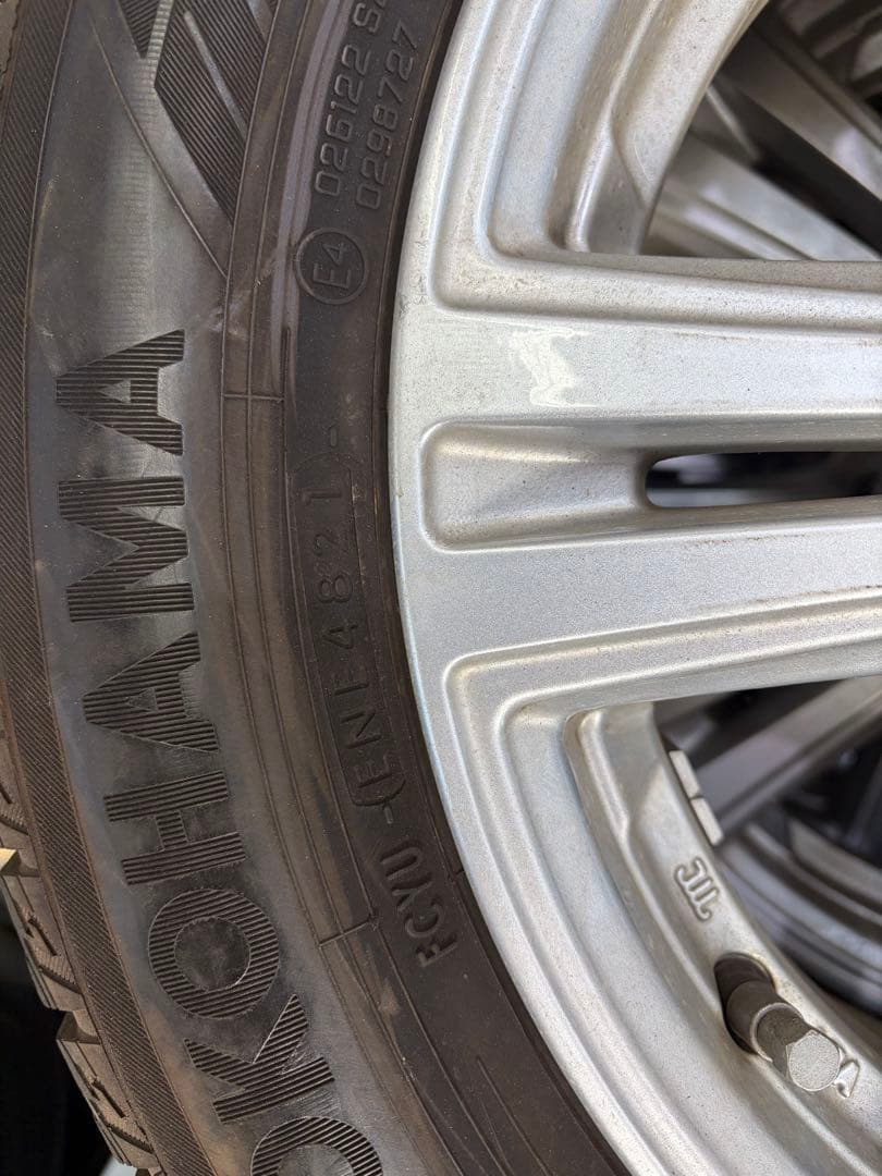 ICE GUARD 165/65R15 スタッドレスタイヤセット