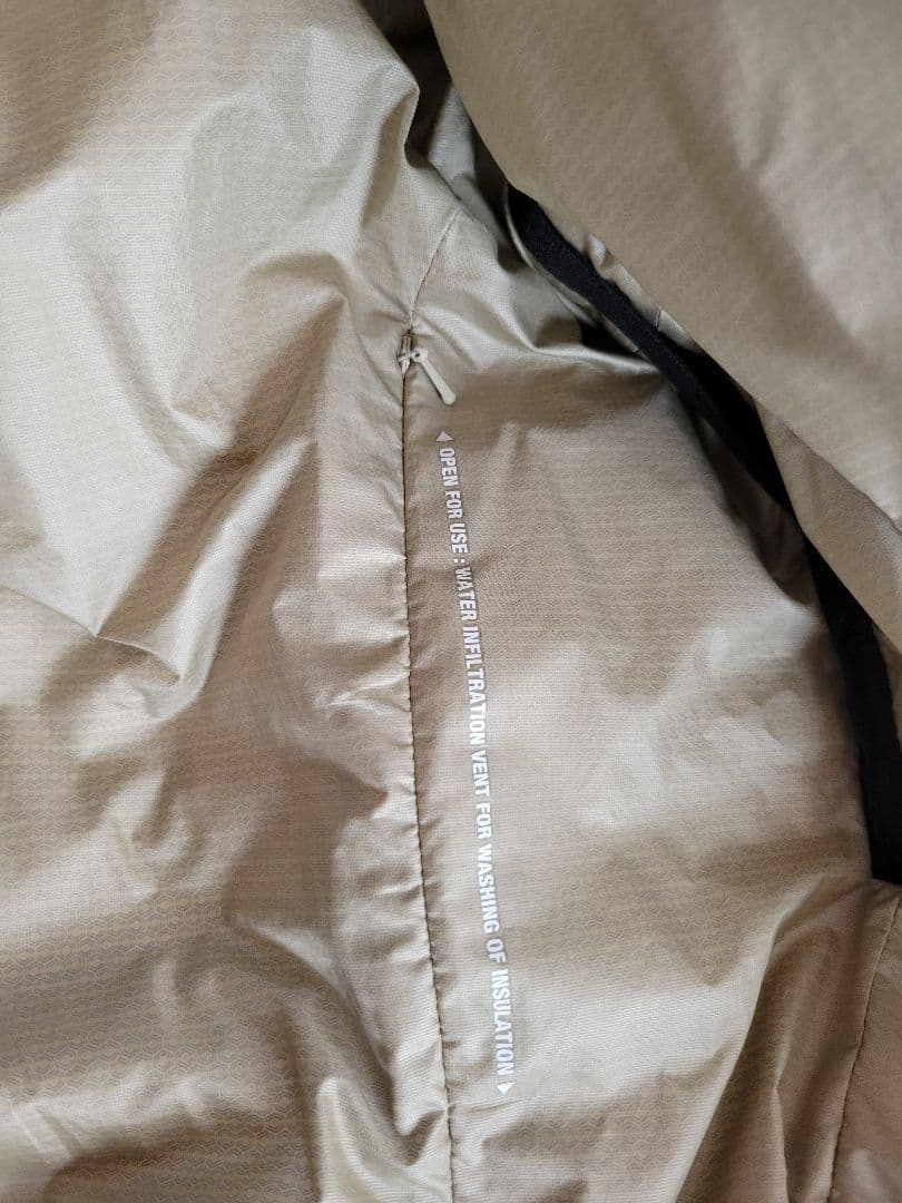 DESCENTEデサント水沢ダウンマウンテニア