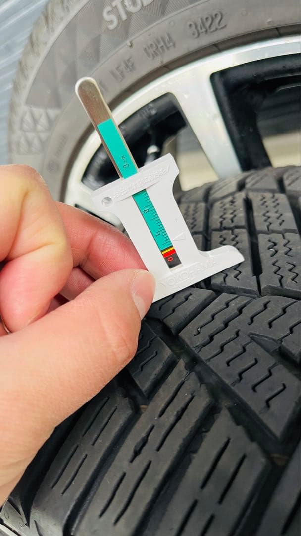 【送料込】ベンツ Cクラス スタッドレス18インチ ４本