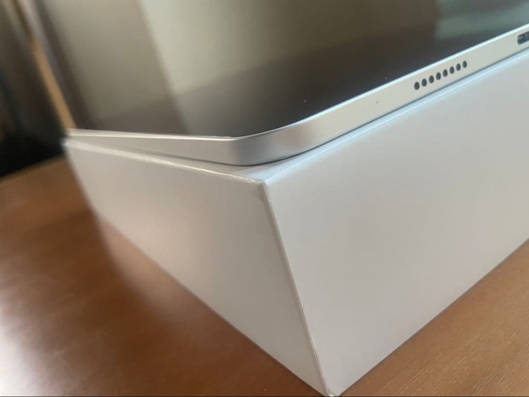 【美品】iPad Pro11inch第四世代 128GB m2搭載