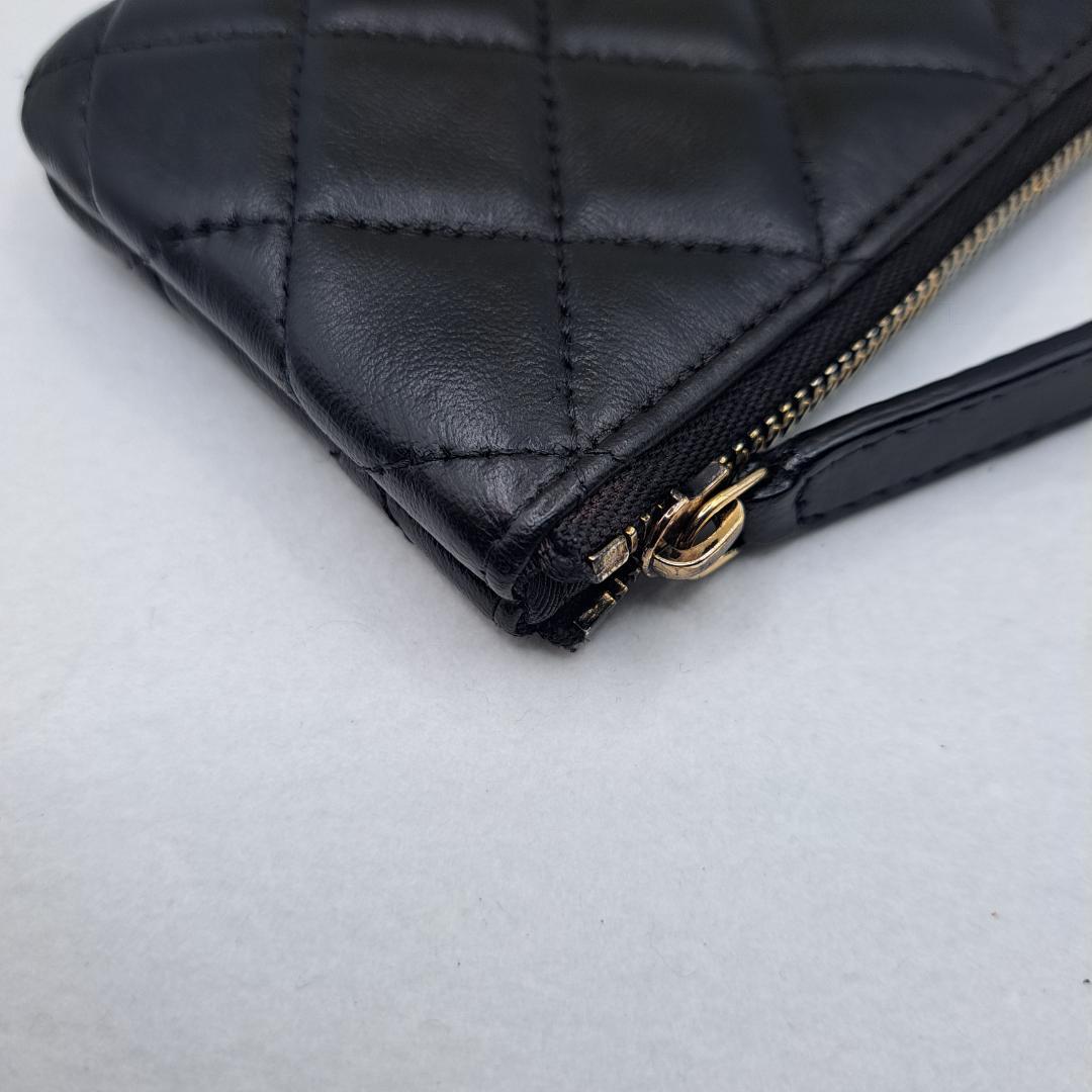 CHANEL　ケース　マトラッセ　ブラック　キルティング
