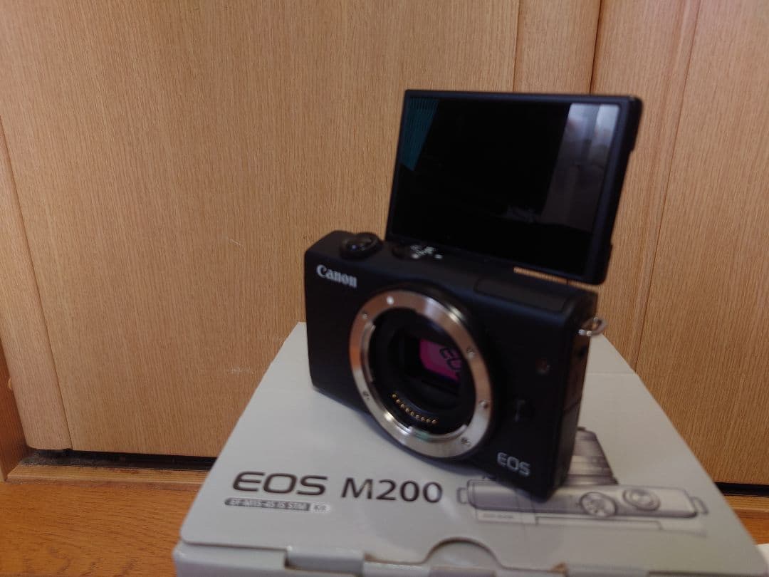 CANON EOS M200 EF-M15-45 IS STM レンズキット