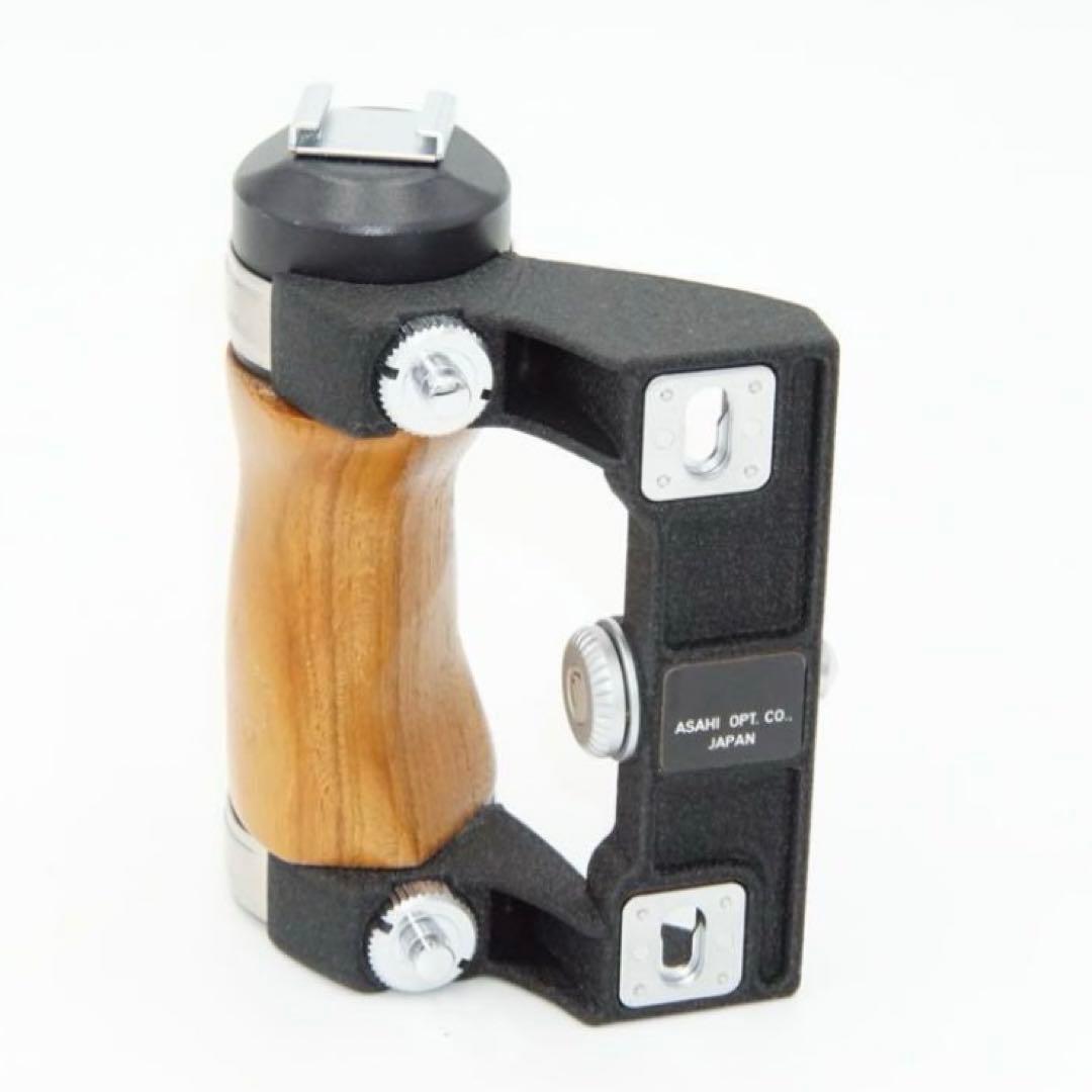 ペンタックス　PENTAX67 PENTAX6×7 ウッドグリップ　①