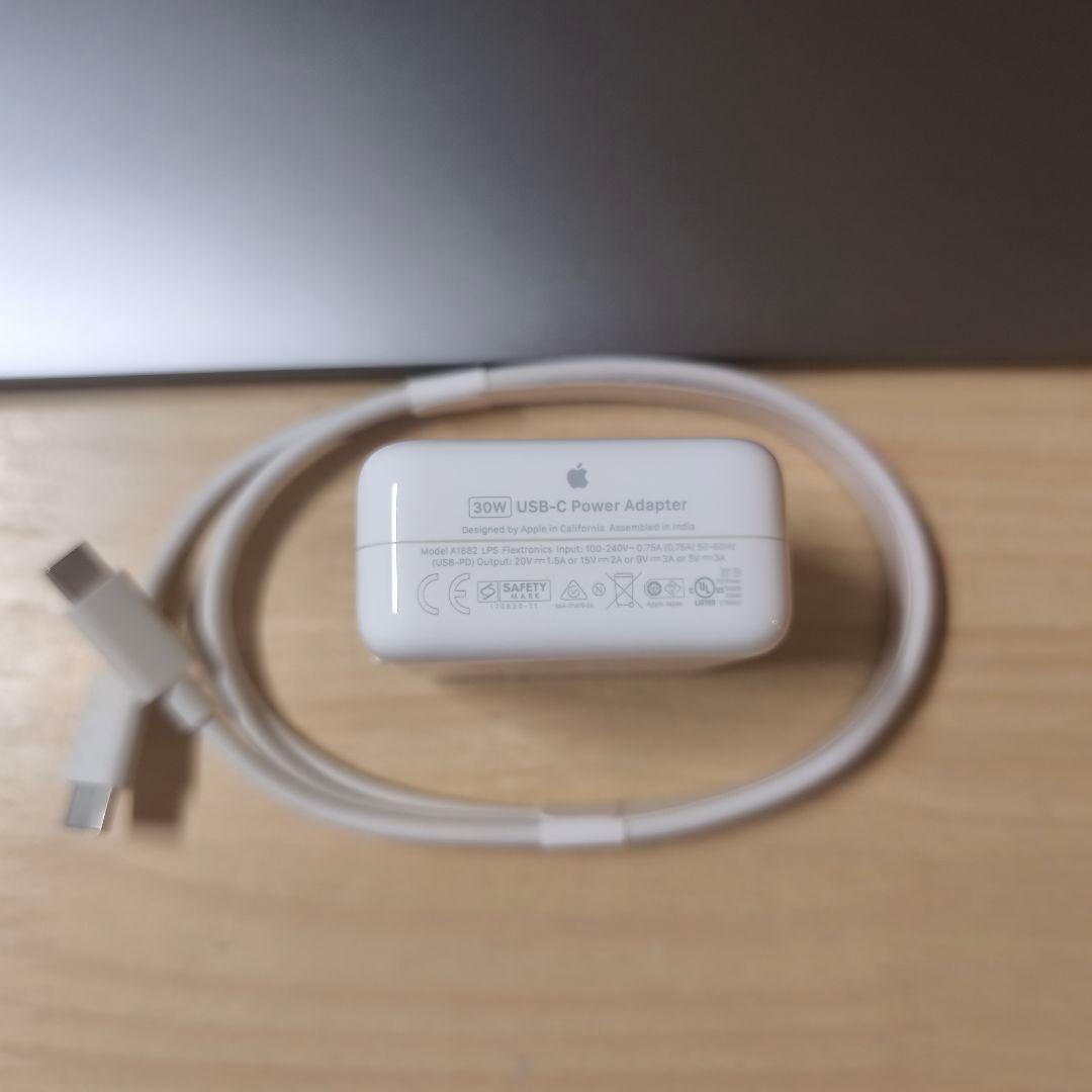 MacbookAir 13インチ 16GB/512GB Corei7 US配列
