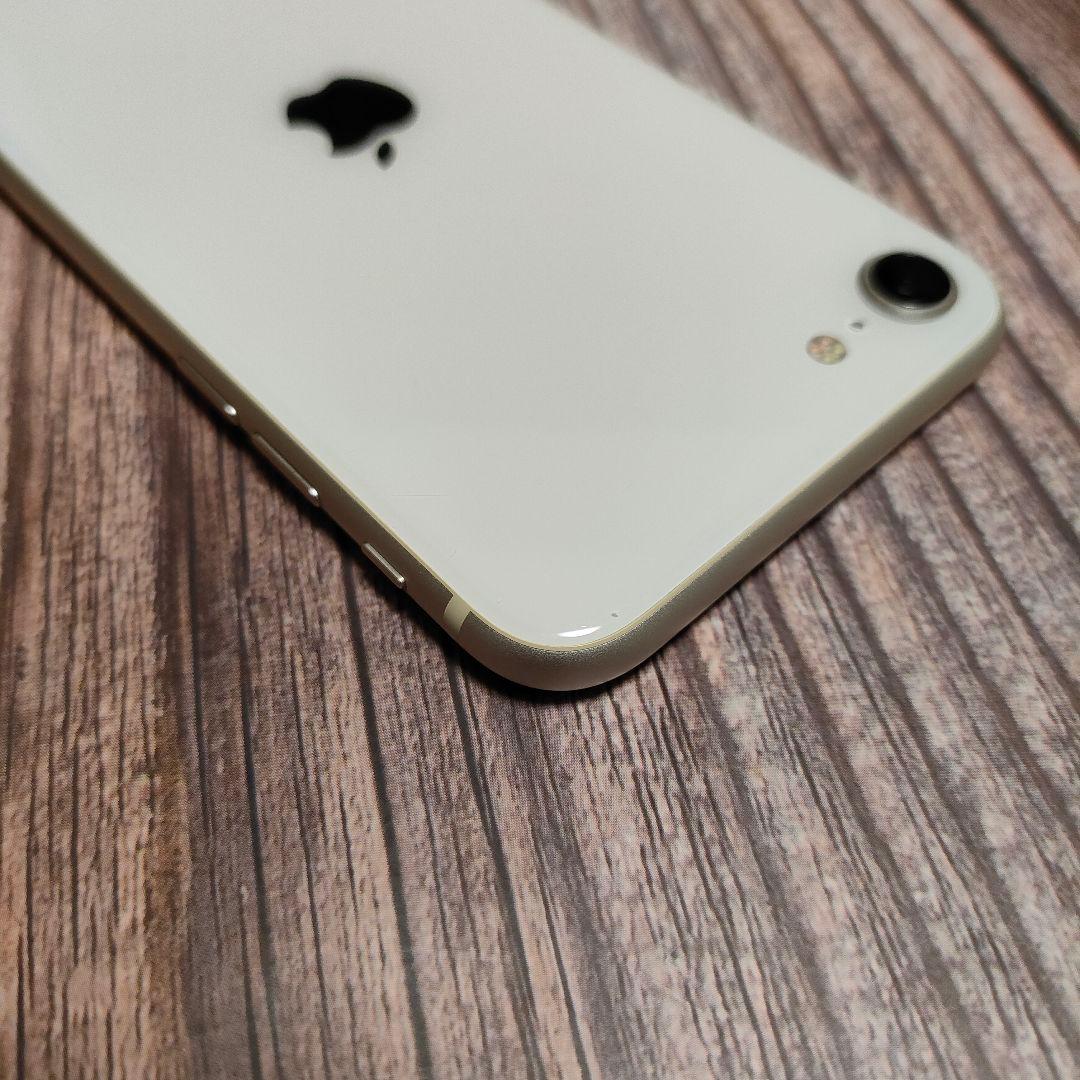 iPhone SE 第3世代 SIMフリー 64GB 美品