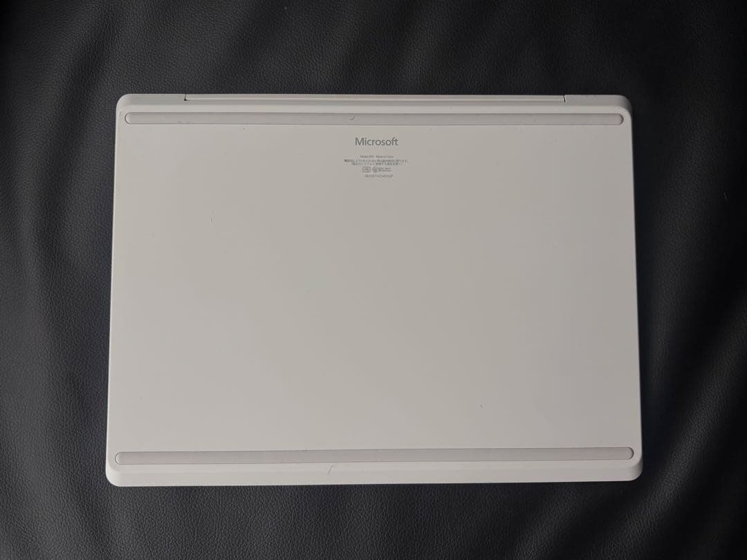 Microsoft Surface Laptop Go 3 / プラチナ