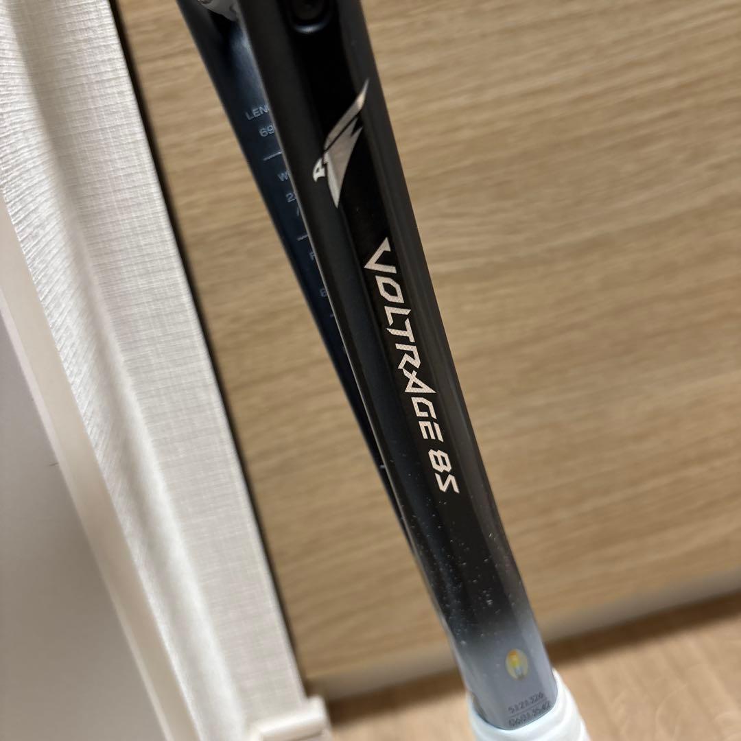ヨネックス VOLTRAGE 8S テニスラケット UL-1 ソフトケース付き