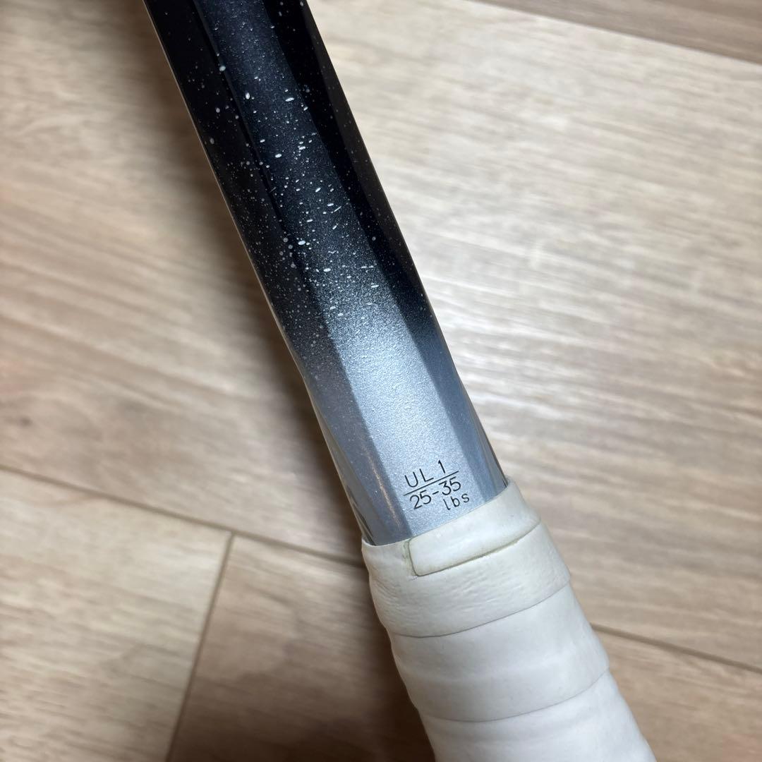 ヨネックス VOLTRAGE 8S テニスラケット UL-1 ソフトケース付き