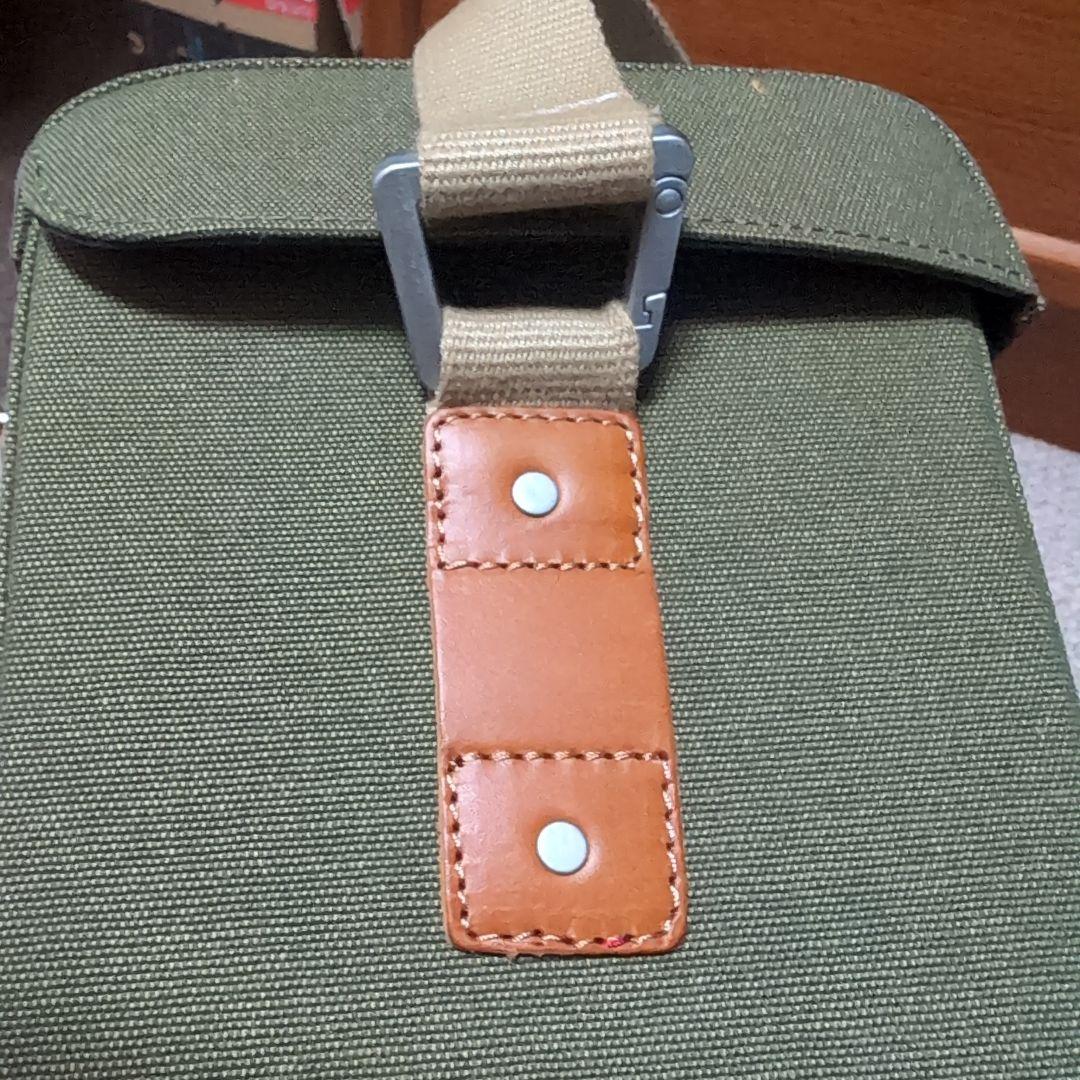 BROOKS フロントバッグ