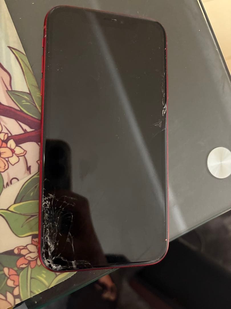 iPhone XR PRODUCT(RED) 本体 画面ひび割れ