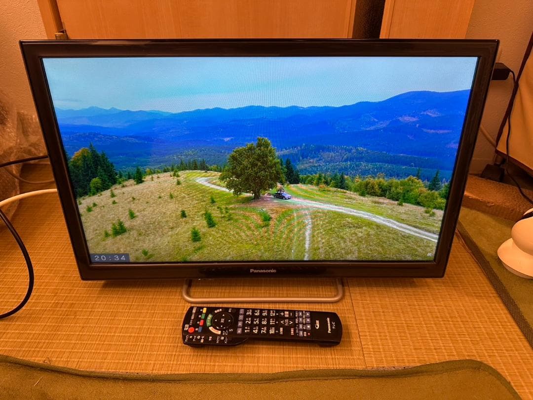 スマートテレビ！パナソニック　24型　TH-24ES500　19年製　超美品！