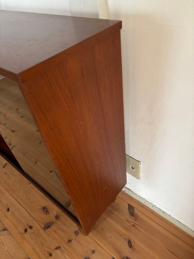 北欧ヴィンテージ　チーク　ガラスキャビネット