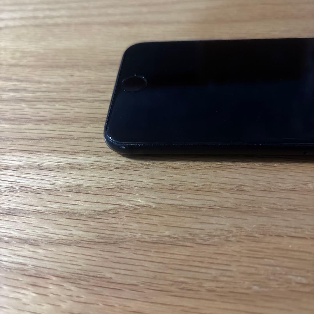 【即日発送可】Apple iPhoneSE 第二世代　ブラック　本体