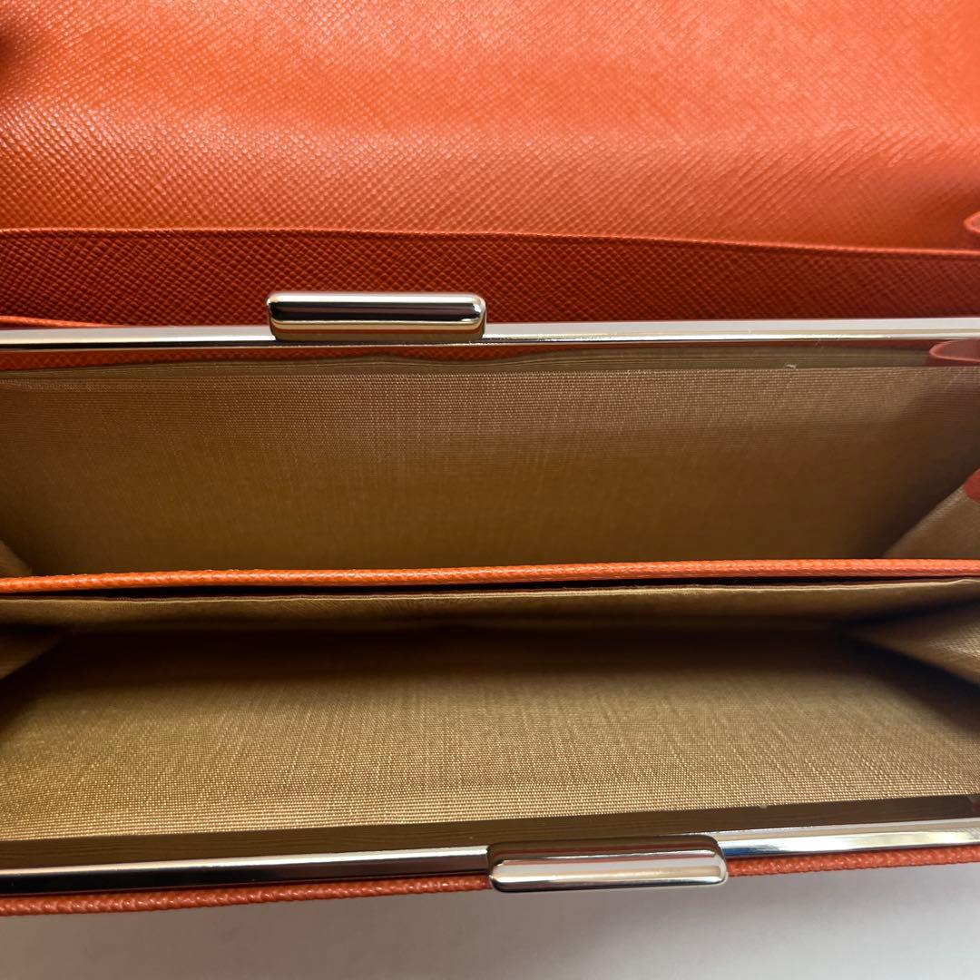 【希少色美品】バーバリー　二つ折り　がま口　チェック柄 長財布　オレンジ