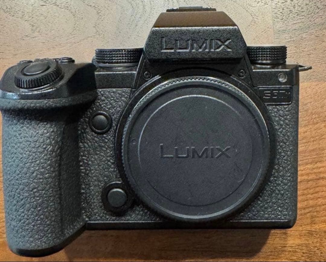 1月5日迄特価　LUMIX S5IIX ボディ DC-S5M2X ブラック