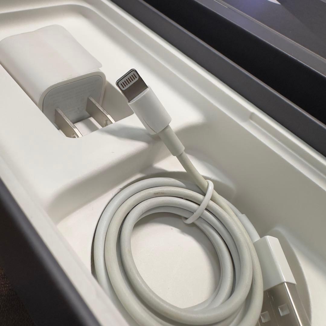 iPhone 8 64GB スペースグレイ SIMフリー バッテリー85%