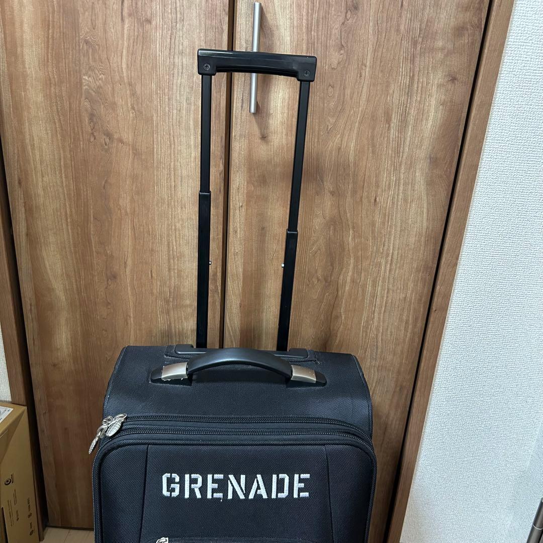GRENADE（グレネード）　キャリーバッグ　機内持ち込み可