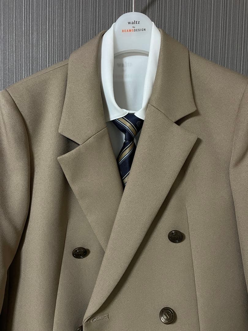 waltz by BEAMS DESIGNベージュスーツ　150cm