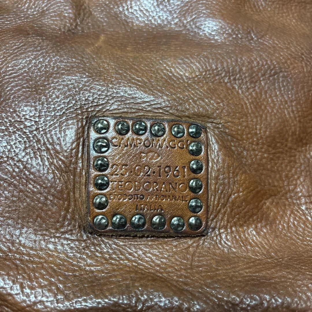 ブラウンレザーショルダーバッグ　CANPOMAGGI