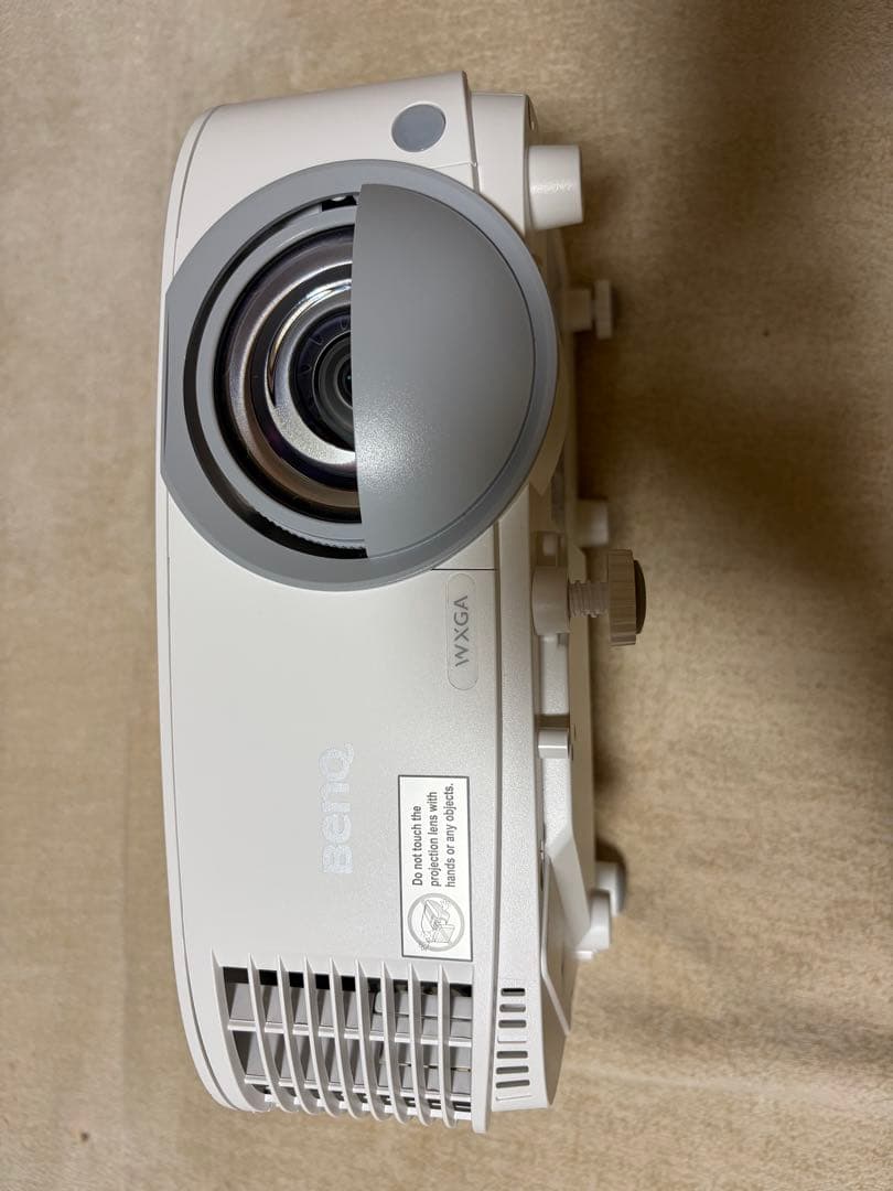 【BenQ】DLP WXGA 短焦点プロジェクター【MW826ST】