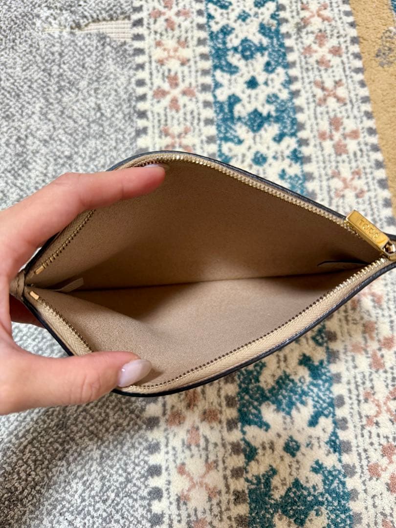 TOD'S タイムレスレザートートバッグ　ミディアム